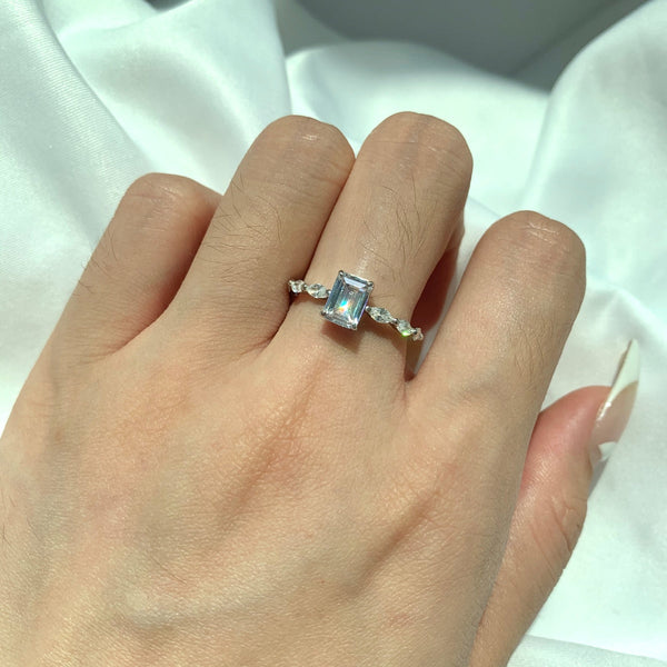 [Clover Jewelrys] Anillo diario radiante de corte radiante de 1,0 quilates