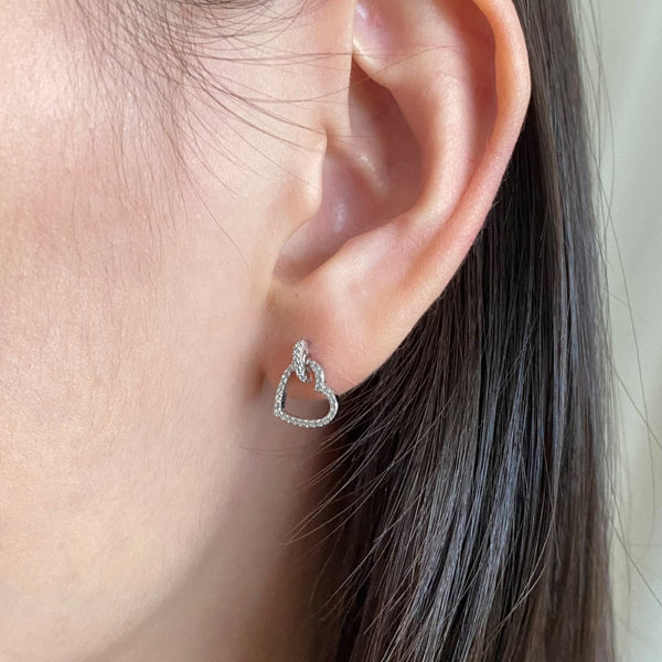 [Clover Joyas] Pendientes Delicados con Forma de Corazón