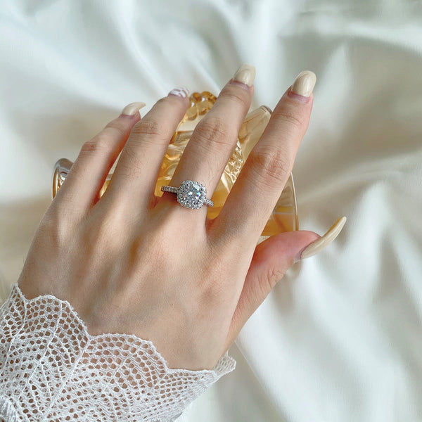 [Clover Jewelrys]Anillo de boda deslumbrante y resplandeciente con talla redonda