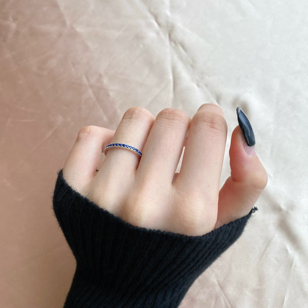 [Clover Joyas] Anillo Diario Delicado con Brillantes de Talla Redonda