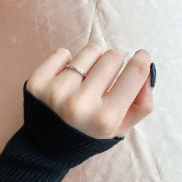 [Clover Joyas] Anillo Diario Delicado con Brillantes de Talla Redonda