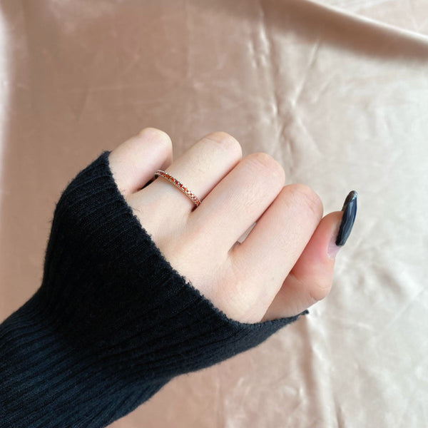 [Clover Joyas] Anillo Diario Delicado con Brillantes de Talla Redonda