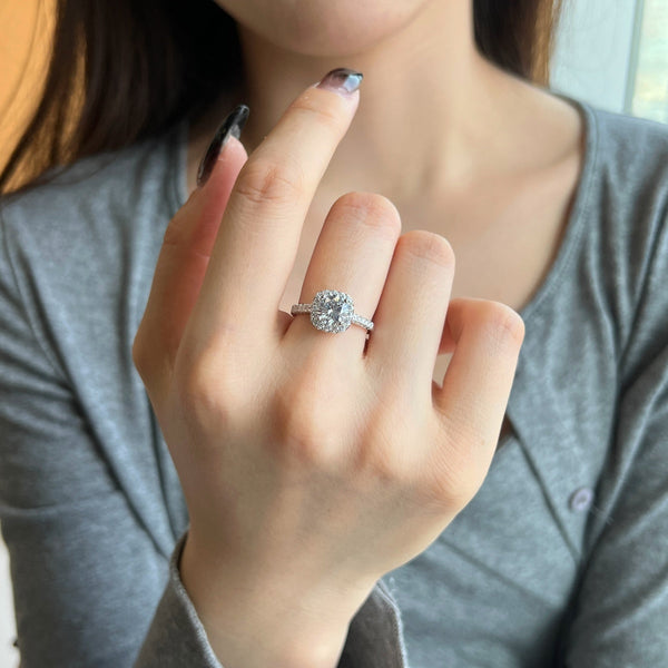 [Clover Jewelrys]Anillo de boda deslumbrante y resplandeciente con talla redonda