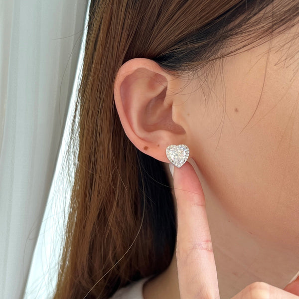 [Clover Jewelrys]Pendientes en forma de corazón brillante para amantes