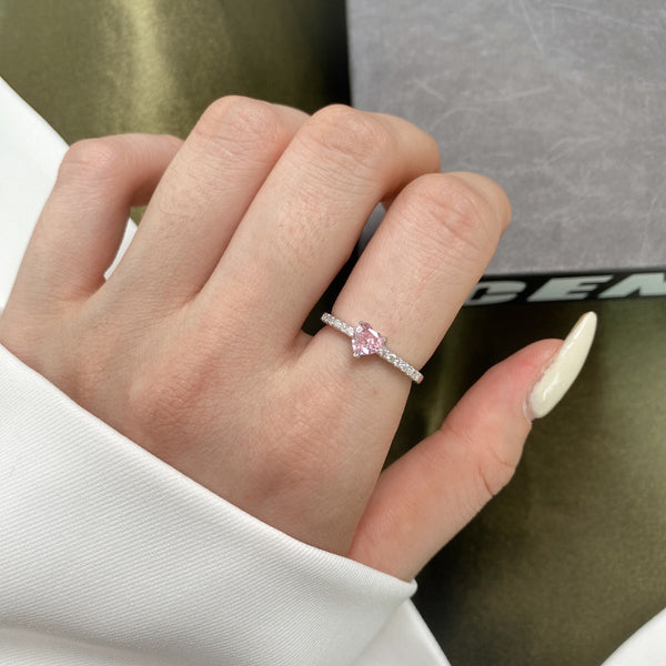 [Clover Jewelrys]Anillo de Compromiso con Corazón Encantador de 0.5 Quilates de Clover Jewelrys
