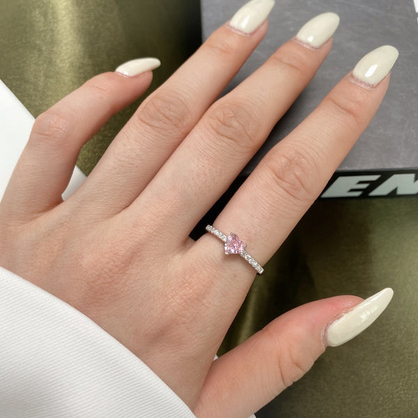 [Clover Jewelrys]Anillo de Compromiso con Corazón Encantador de 0.5 Quilates de Clover Jewelrys