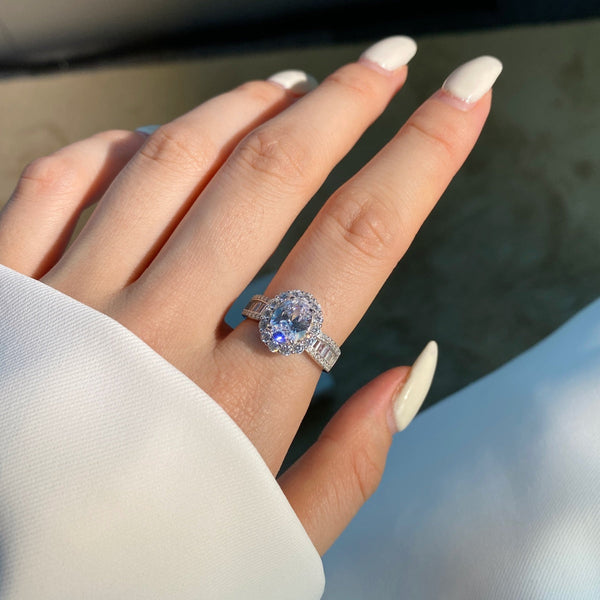 [ Clover Jewelrys]Anillo de banquete con deslumbrante y encantador corte ovalado de 1,5 quilates
