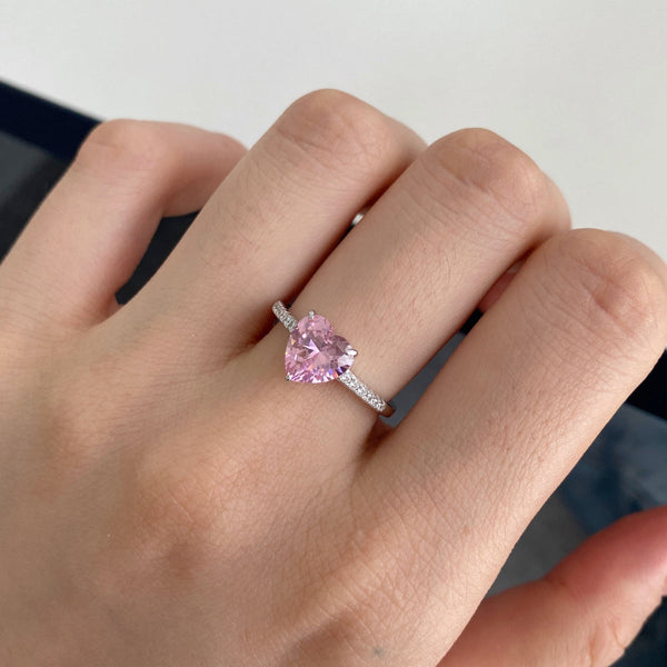 [Clover Jewelrys] Anillo de amor deslumbrante y brillante de 2.0 quilates con corte de corazón