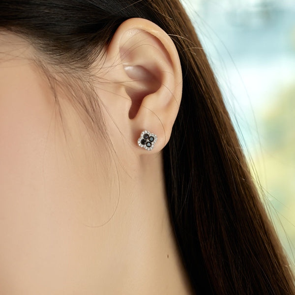 [Clover Joyas] Pendientes con forma de flor de trébol de cuatro hojas
