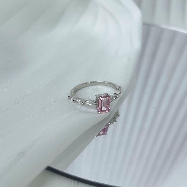 [Clover Jewelrys] Anillo diario radiante de corte radiante de 1,0 quilates