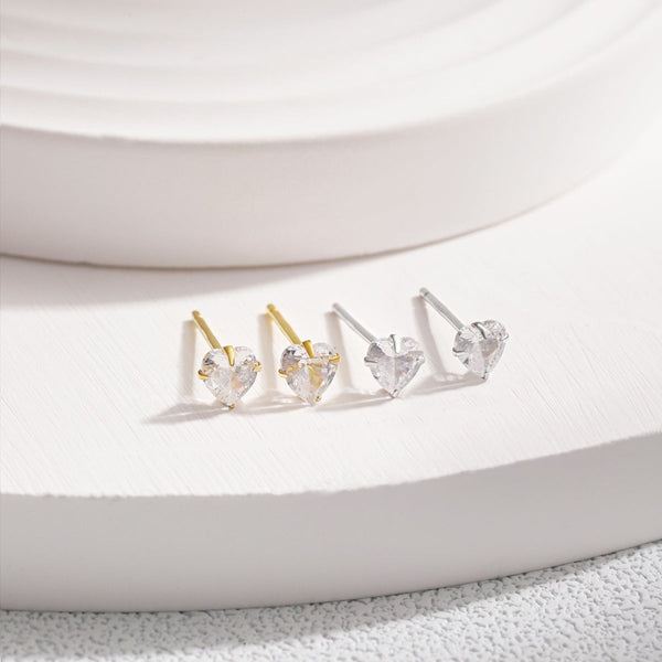[Clover Joyas] Pendientes Sencillos con Forma de Corazón Brillante