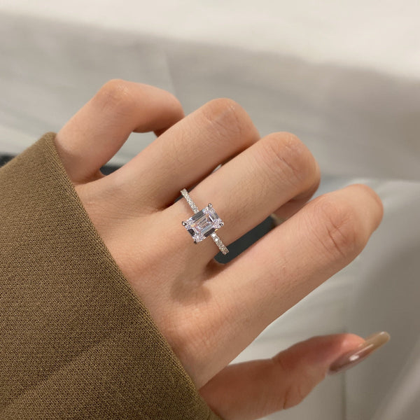 [Clover Jewelrys]Anillo de fiesta de corte radiante ornamentado y brillante de 2.0 quilates