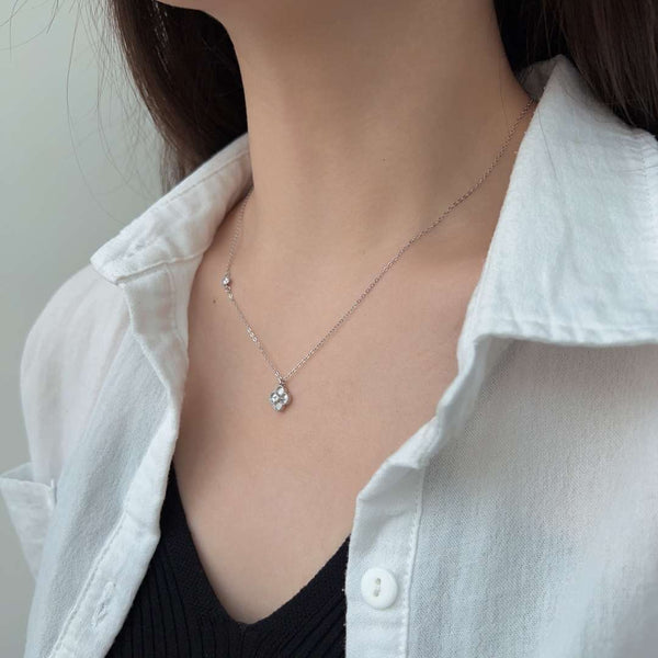 [Clover Jewelrys]Delicado Collar con Forma de Flor