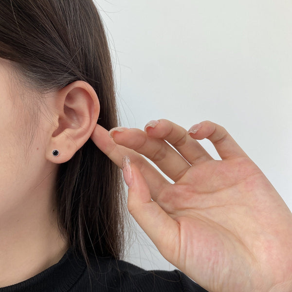 [Clover Jewelrys]Pendientes redondos brillantes y coloridos