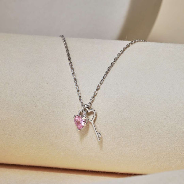 [Clover Jewelrys]Collar con colgante de llave única con forma de corazón