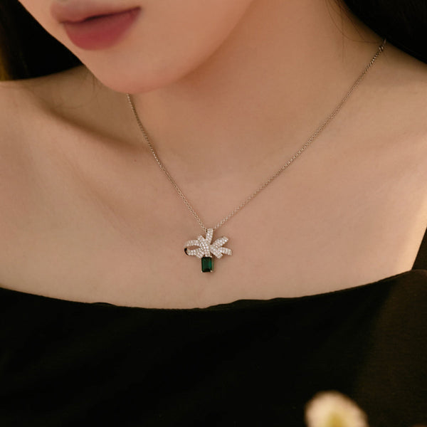 [Clover Jewelrys]Collar de corte esmeralda con forma de flor de lujo