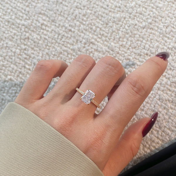 [Clover Jewelrys]Anillo de fiesta de corte radiante deslumbrante y brillante de 2,0 quilates