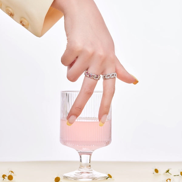 [Clover Joyas] Anillo diario de corte esmeralda vibrante y brillante