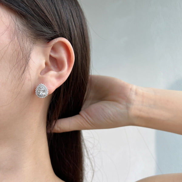 [Clover Jewelrys]Pendientes diarios delicados y hermosos con corte de pera