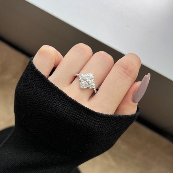 [Clover Jewelrys]Anillo de Banquete Lujoso con Forma de Flor Colorida