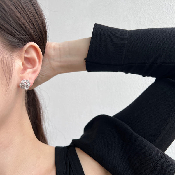 [Clover Jewelrys]Exquisitos Pendientes Diarios con Forma de Flor