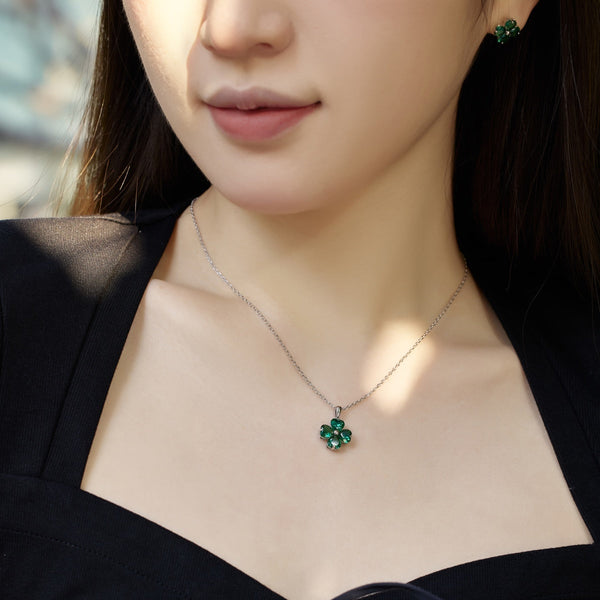 [Clover Joyas]Collar de Cuentas de Trébol de Cuatro Hojas en Forma de Corazón
