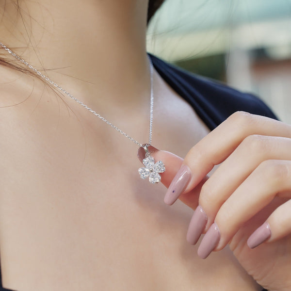 [Clover Joyas]Collar de Cuentas de Trébol de Cuatro Hojas en Forma de Corazón