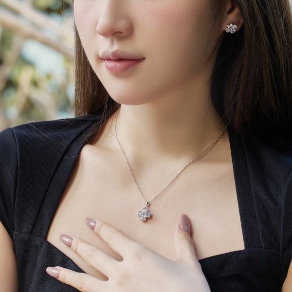 [Clover Joyas]Collar de Cuentas de Trébol de Cuatro Hojas en Forma de Corazón