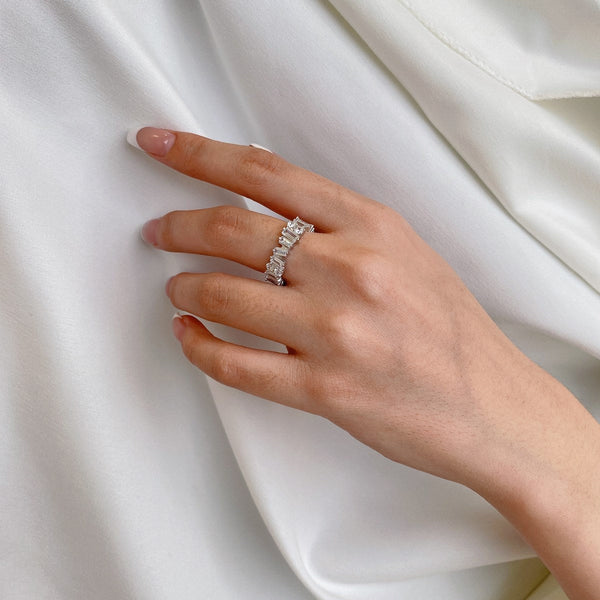 [Clover Joyas] Anillo de Tenis Delicado con Múltiples Formas