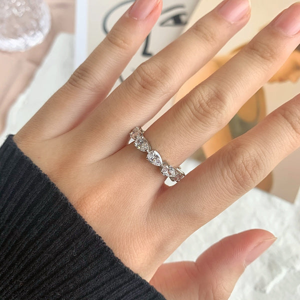 [Clover Jewelrys]Exquisito Anillo de Tenis con Corte de Pera