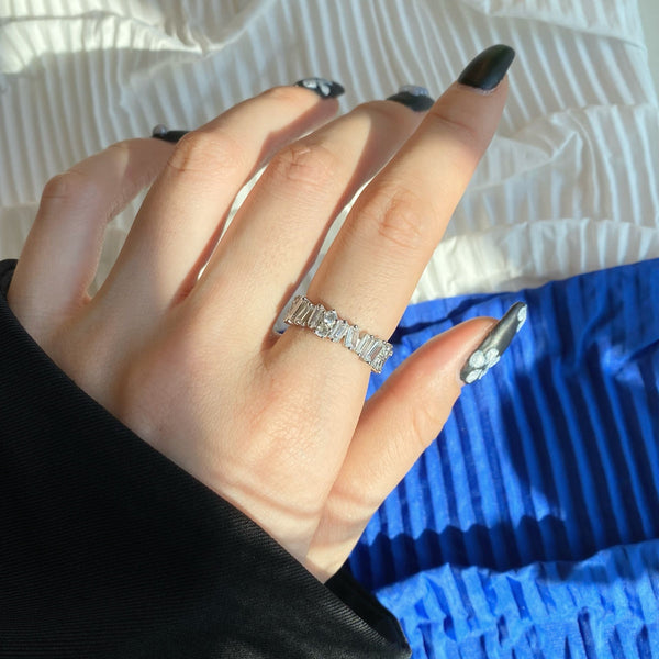 [Clover Joyas] Anillo de Tenis Delicado con Múltiples Formas