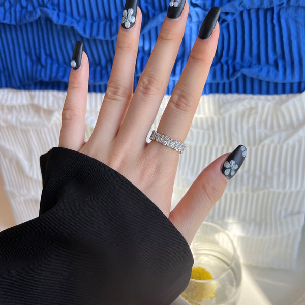 [Clover Joyas] Anillo de Tenis Delicado con Múltiples Formas
