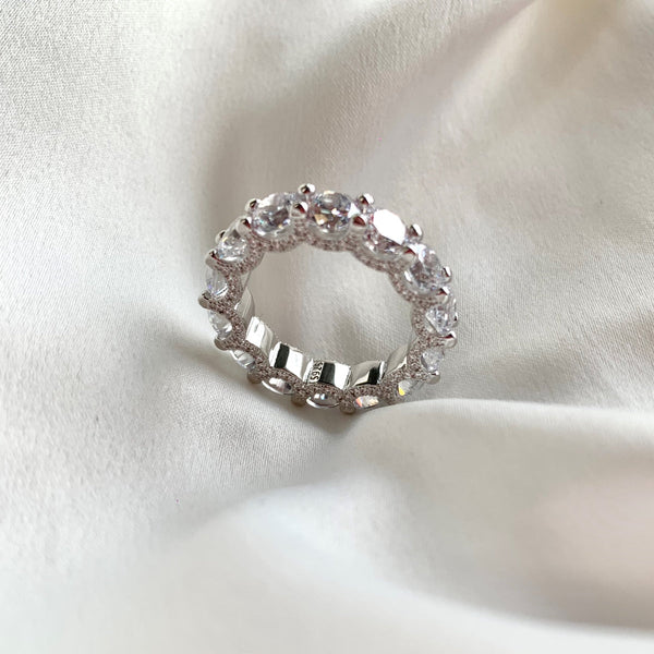 [Clover Jewelrys]Precioso Anillo de Tenis con Corte Redondo