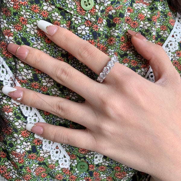 [Clover Jewelrys]Precioso Anillo de Tenis con Corte Redondo